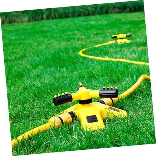 💦 Durable 360° Lawn Sprinkler – Easy Hose Connection