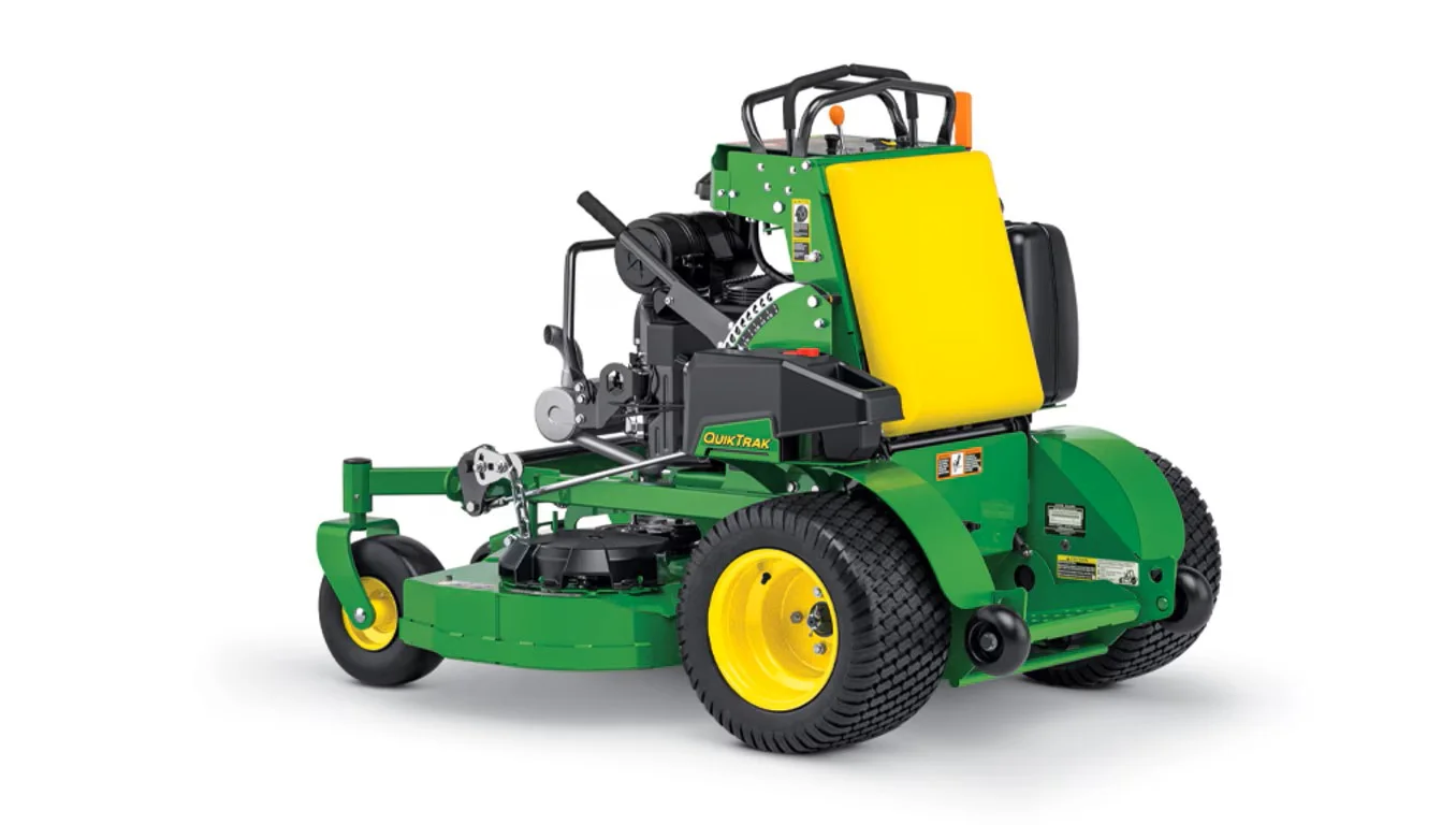 Q820E QuikTrak™ Stand-On Mower