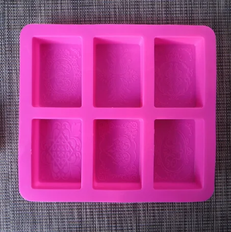 MOULE EN SILICONE POUR SAVONS 6 CAVITES