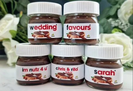 Étiquette de pot de Nutella personnalisée en vinyle, autocollant amusant et original en cadeau pour Noël, anniversaire ou autre occasion.