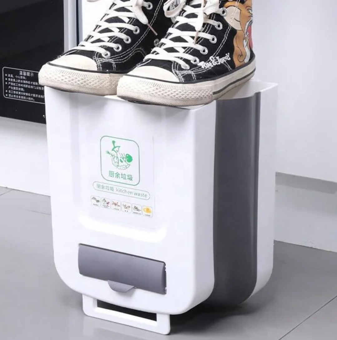 سلة المهملات القابلة للطي