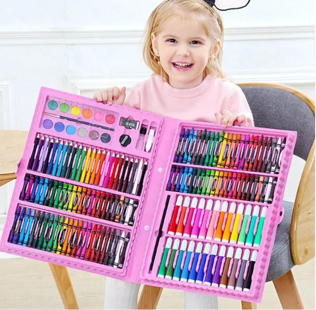 مجموعة رسم فنية للأطفال