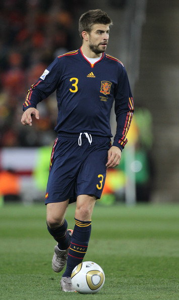 Spain 2010 Piqué (final WC)