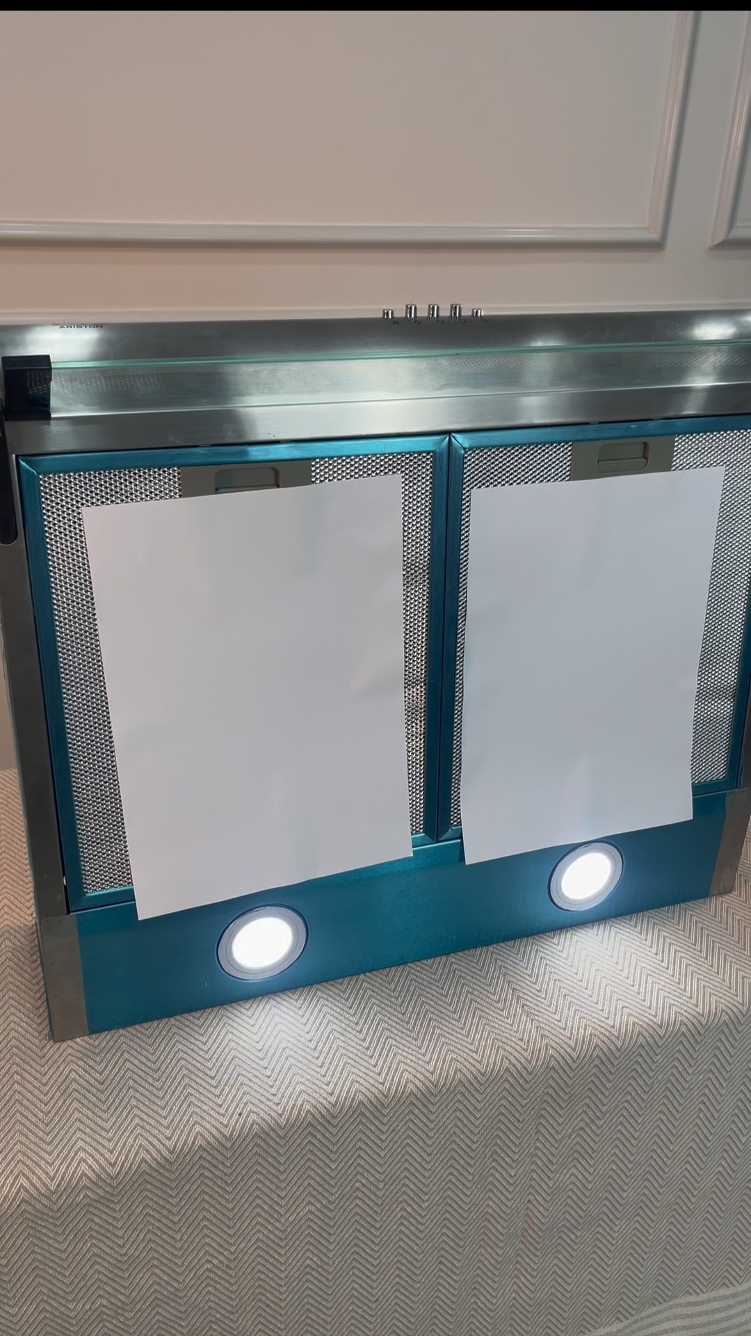Hotte Encastrable Moderne (HotPoin Ariston)