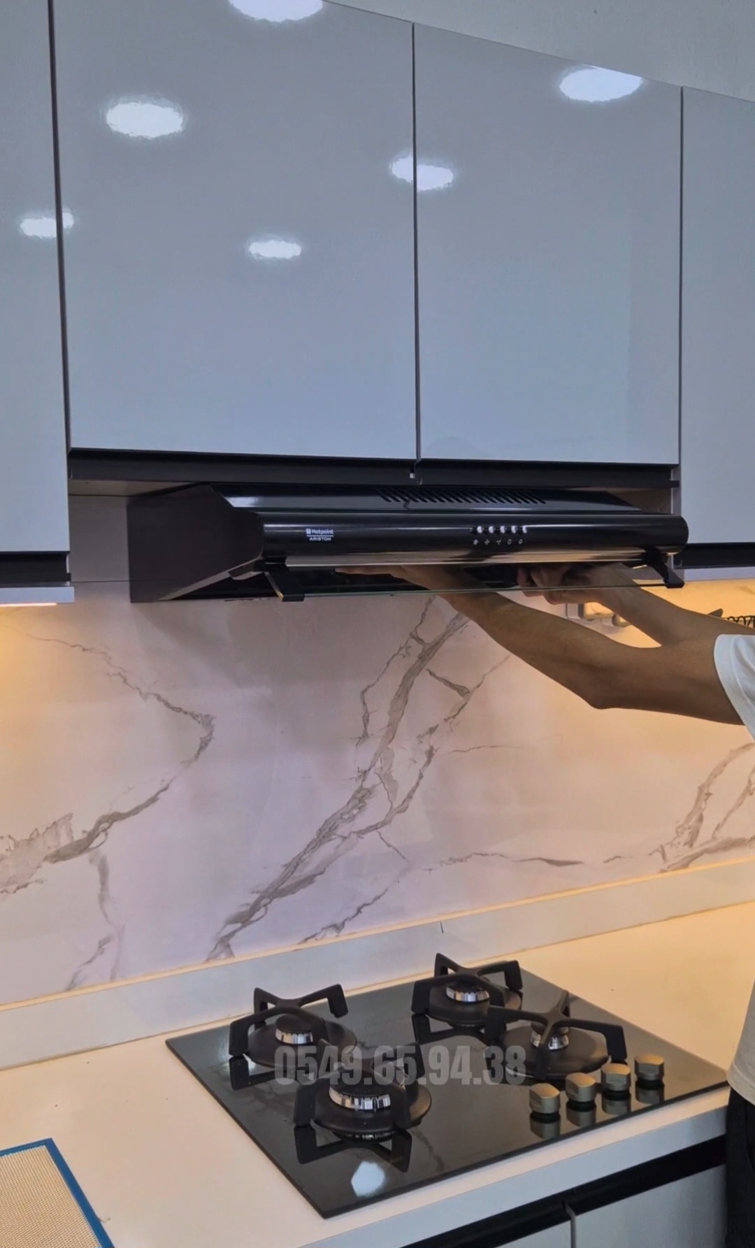 Hotte Encastrable Moderne (HotPoin Ariston)
