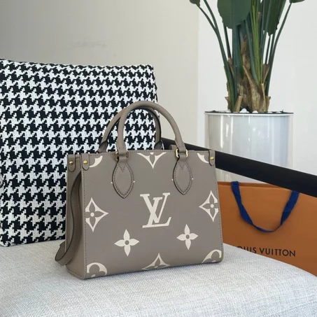 LV Black Onthego PM tote bag