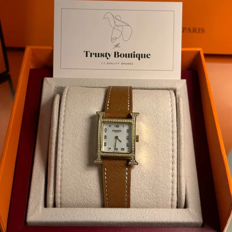 Hermes Gold leather Watch with zircon 25 mm