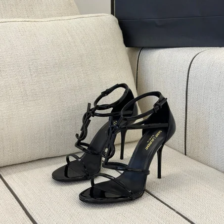 CASSANDRA Sandals in Smooth Leather | Black Metal
