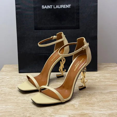 OPYUM Sandals in smooth leather | Antique Gold-Toned Metal
