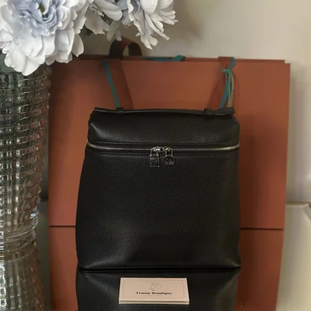 Extra Pocket Backpack L23.5 Black Palladium Hardware