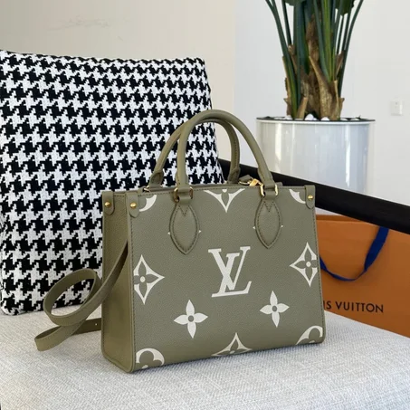 LV Black Onthego PM tote bag