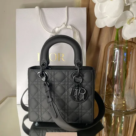 Medium Lady Dior Black Ultramatte