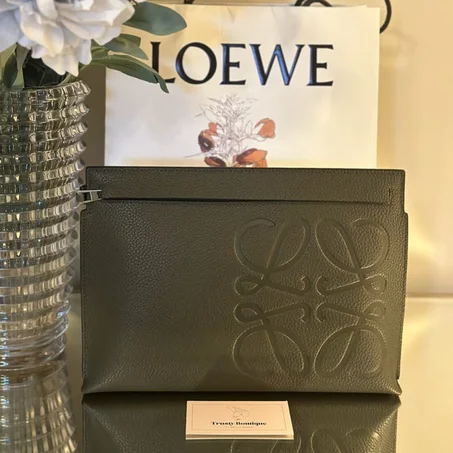 Loewe T in Green grained Calfskin