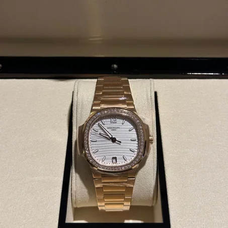 PATEK PHILIPPE 7118/ – 1200 R – NAUTILUS ROSE GOLD WITH ZIRCON