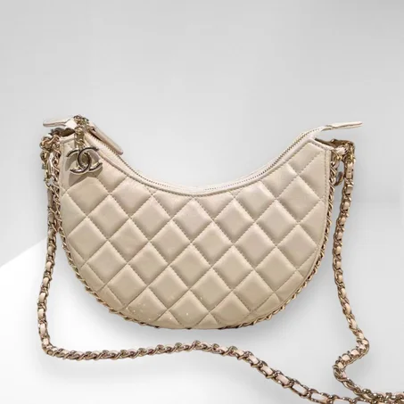 Chanel 23P Quilted Chain Around Hobo Bag Beige Lambskin