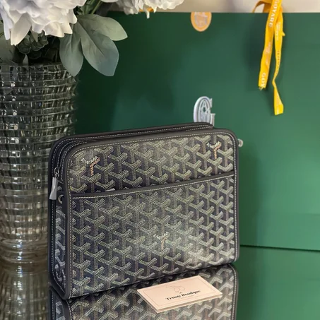 Goyard Jouvence Dark Blue Toiletry MM Bag
