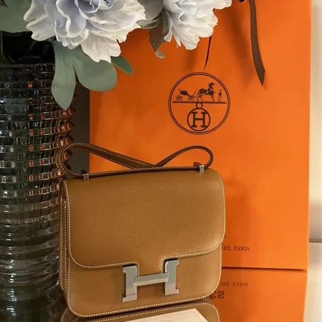 HERMÈS CONSTANCE III MINI 18CM EPSOM PALLADIUM HARDWARE