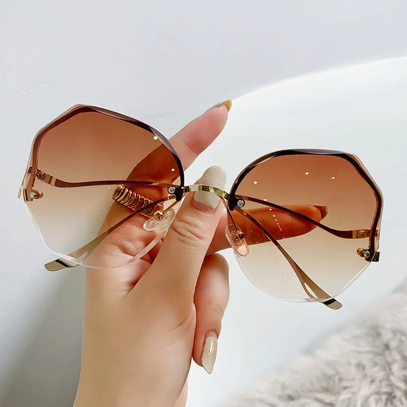 stores/653432595ac18168a7f35f02121d4542/products/y6srv9W5I2xFlV4HJzq32JaNDlpwb8thqH65wroy.jpeg