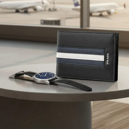 Portefeuilles Prada Saffiano leather bifold