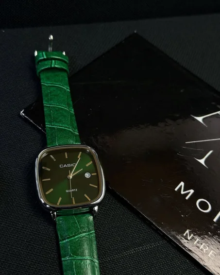 Casio Montre  Cuir Homme Vintage