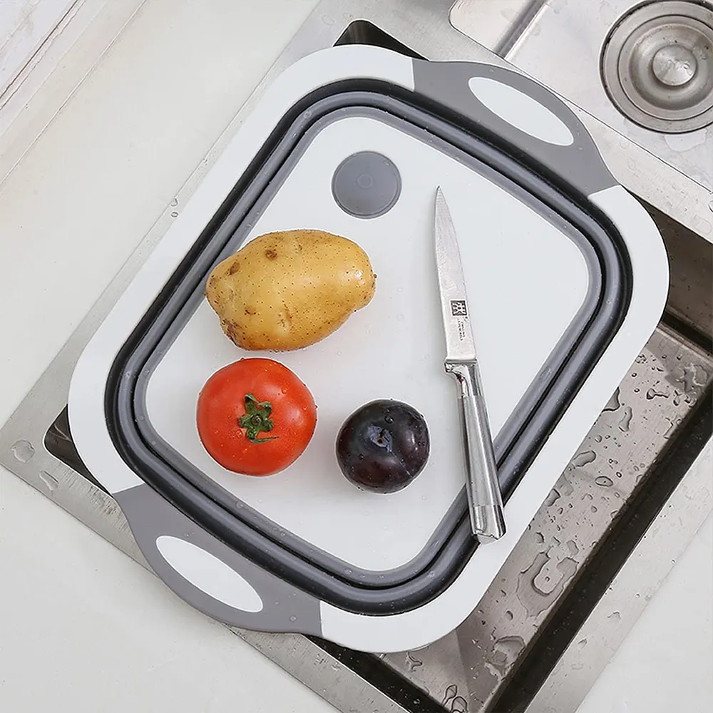 لوح تقطيع من السيليكون متعدد الوظائف وقابل للطي