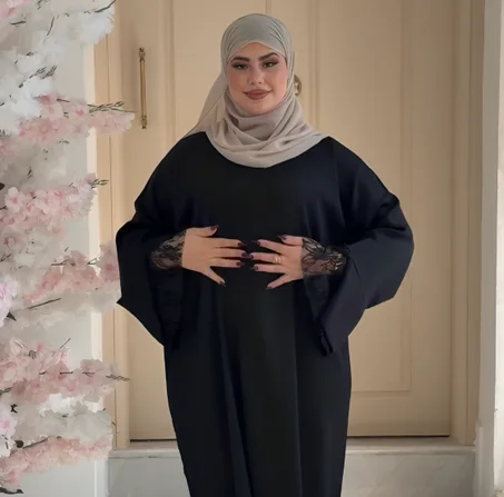 عباءة نور بثوب نواعم الممتاز