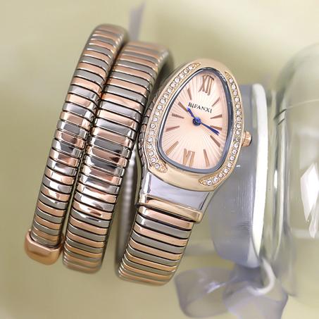 ساعة سوار نسائية بتصميم ثعبان مرصعة – أناقة عصرية وإبداع لا يُقاوَم