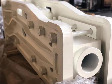 SOOSAN HYDRAULIC BREAKER - SB81A  TOP TYPE SPLIT.