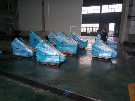 SOOSAN HYDRAULIC BREAKER - SB60 SIDE TYPE