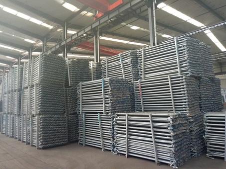 SCAFFOLDING LAYHER -  	Ringlock Ledger ( LES MOISES )