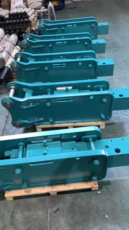 SOOSAN HYDRAULIC BREAKER - SB35  TOP TYPE NORMAL.