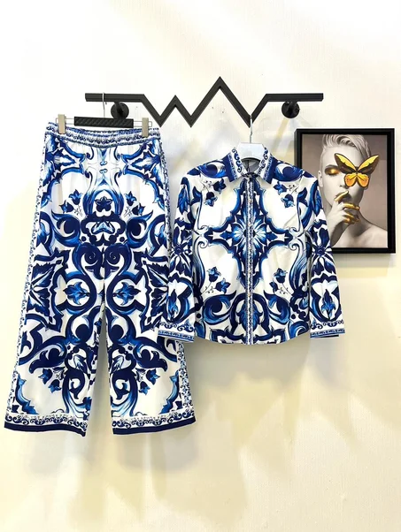 Long-sleeved shirt with pants featuring artistic colors