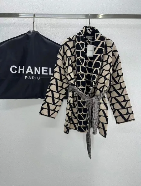 Elegant long-sleeved coat, VALENTINO copy One brand, super master quality