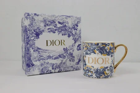 Dior cup