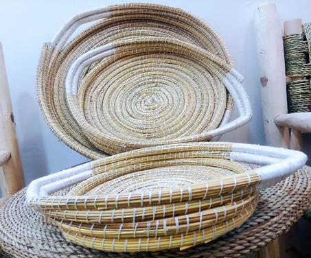 سيري بلاطو 3 قطع دوم وخيط