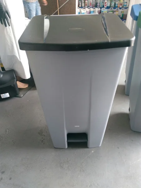 POUBELLE 50 LITRES