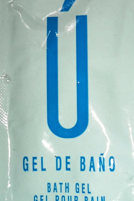 SACHET GEL DOUCHE DOUX 9ml spécial hôtelerie 10x5,5cm(C/1000u)1652