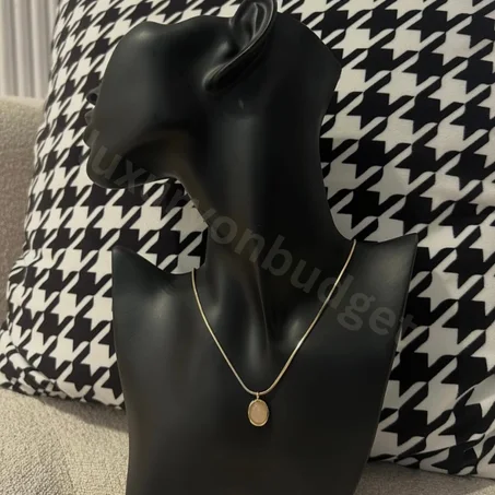 necklace moonstone  gold