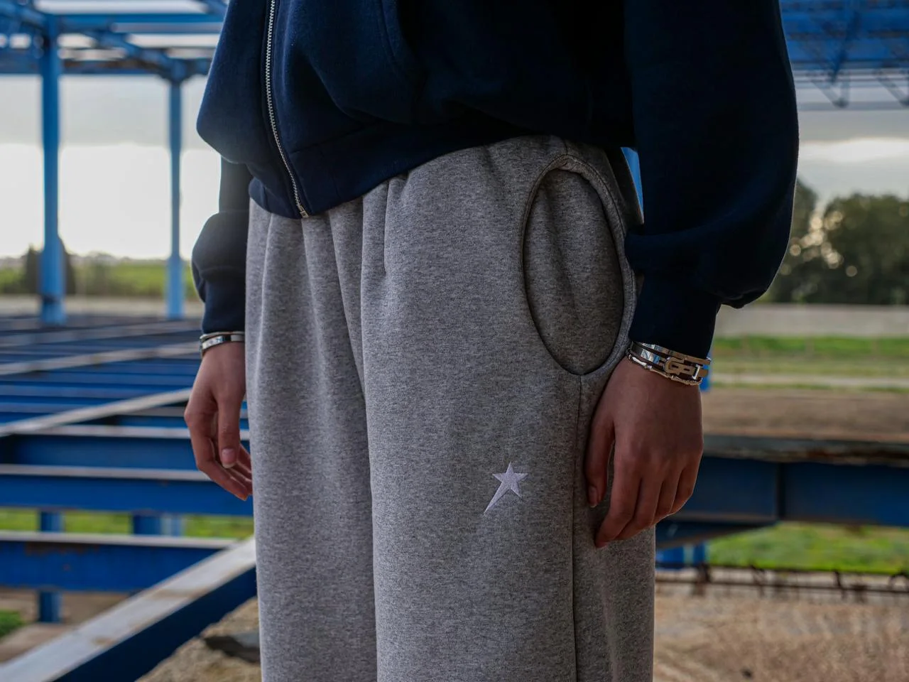 DOUBLE POCKET SWEATPANTS