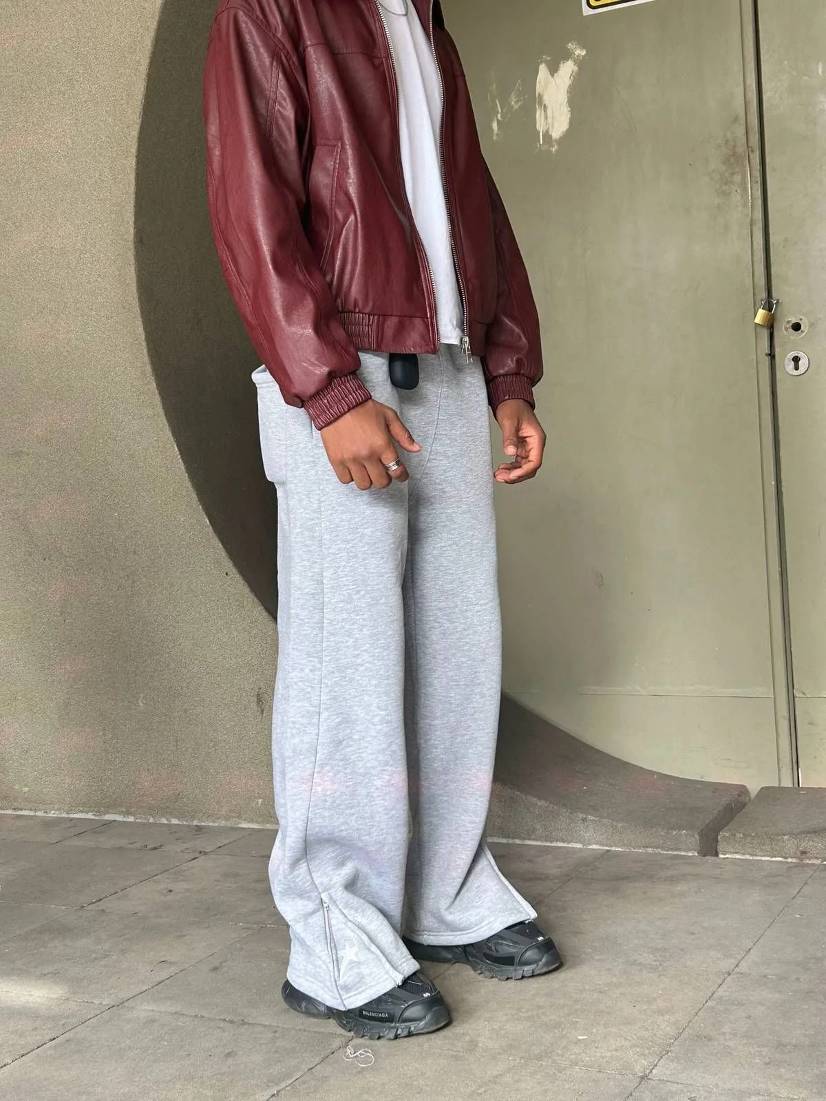 3ZR Wide-Leg Sweatpants – Grey