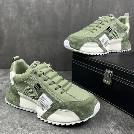 حذاء رياضي رجالي جديد للجري