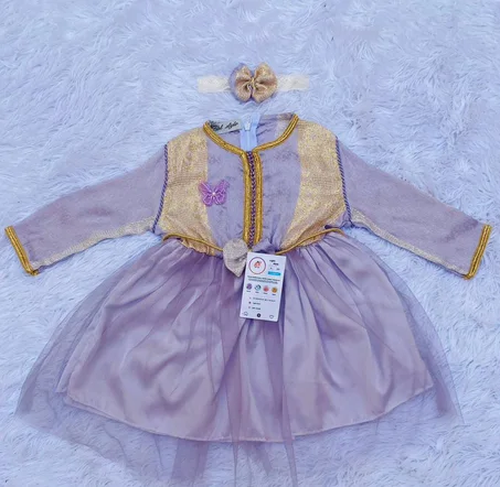 قفطان تقليدي للبنات عمر 6 إلى 9 شهور – اختيار مثالي للمناسبات 🎉🌸