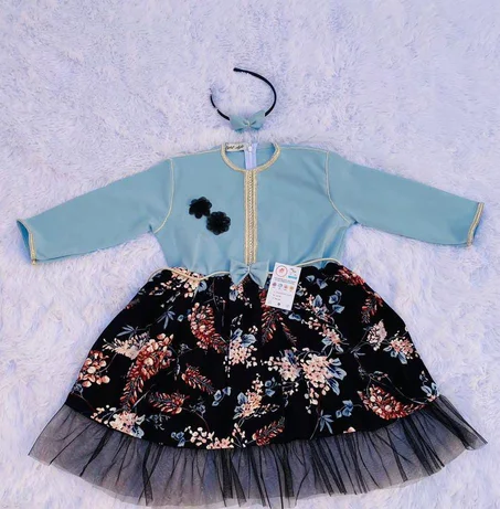 💎🎀 فستان بناتي مميز 3-4 سنوات – أناقة استثنائية بتفاصيل دقيقة وخياطة متقنة 👧✨