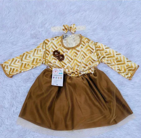 5. فستان تقليدي مغربي للبيبي 6–9 شهور – تفاصيل فاخرة وجذابة 💎✨