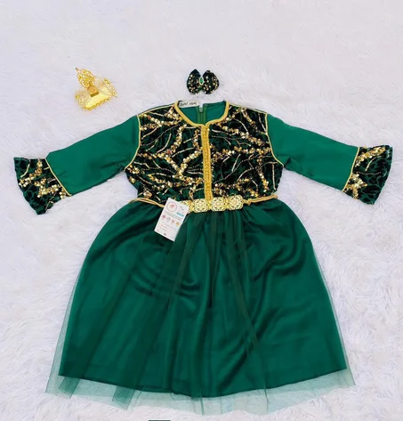 قطعة فاخرة تخطف الأنظار 👗💖4–5 سنوات