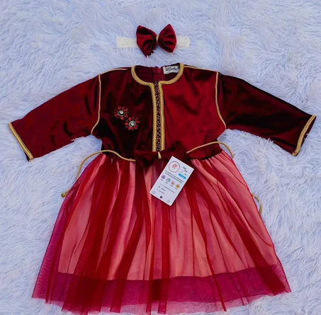 9. فستان مغربي تقليدي 6–9 شهور – لمسة تراثية بإطلالة عصرية 👶✨