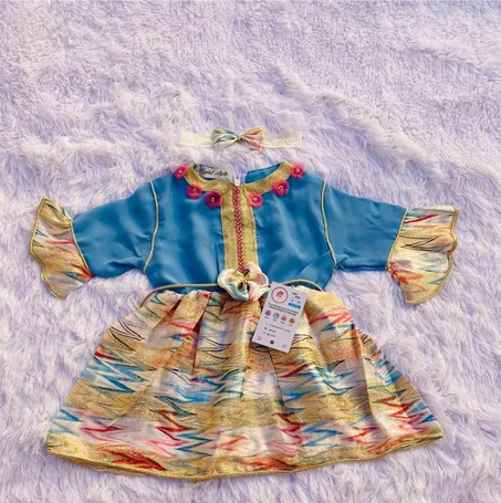 قفطان مغربي فاخر للصغيرات 👑 – إطلالة أميرة بثقة وأناقة ✨