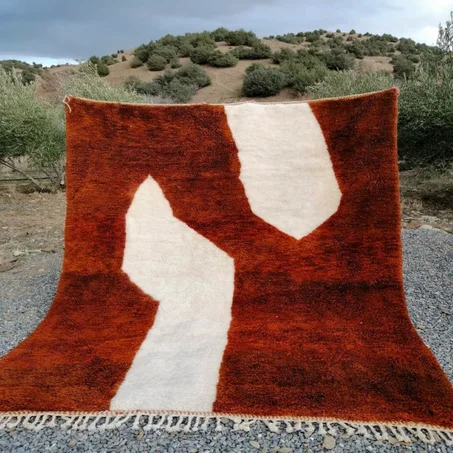 Luxury Beni Mrir't Rug, Area Rug in Cream & Apple Red ( ref: m087)