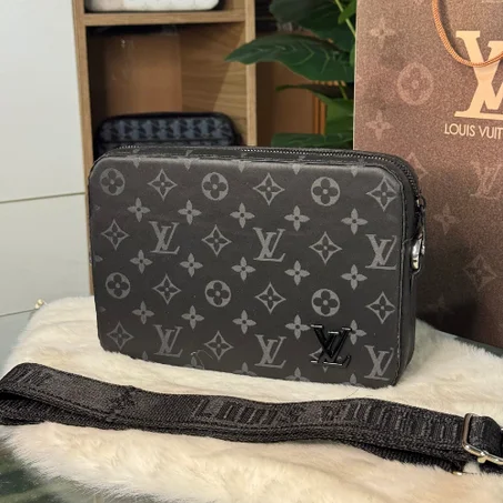 Sacoche LV Glacé Coffret