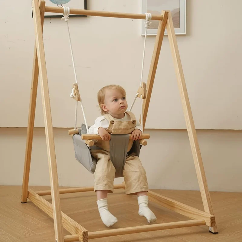 السعادة… تتأرجح هنا 🧸